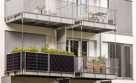 impianti fotovoltaici da balcone: installazione eseguita a Merate da una nostra impresa
