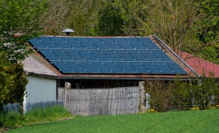 Impianto fotovoltaico: lavoro svolto in un capannone agricolo