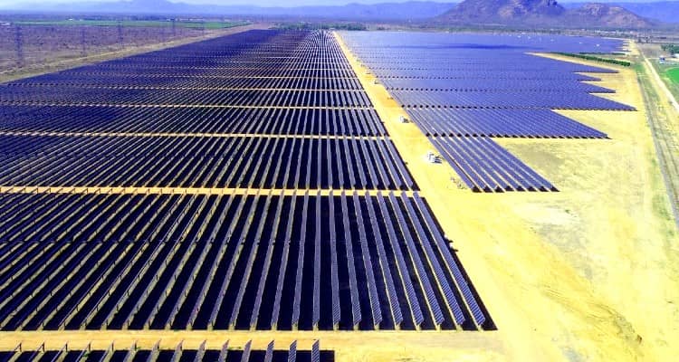 Impianti fotovoltaici da record | immagine principale articolo
